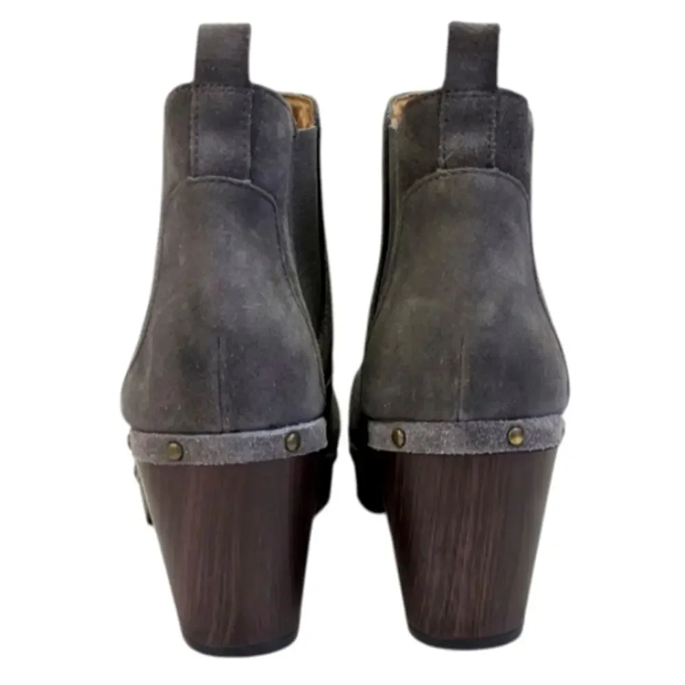 Clarks Ledella Booties Size 11M  EUC   S3774